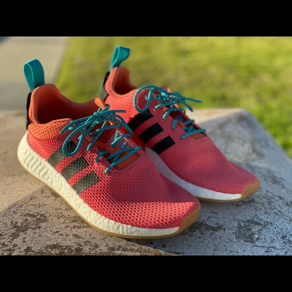 Adidas NMD boost running shoes - Picture 2 of 5